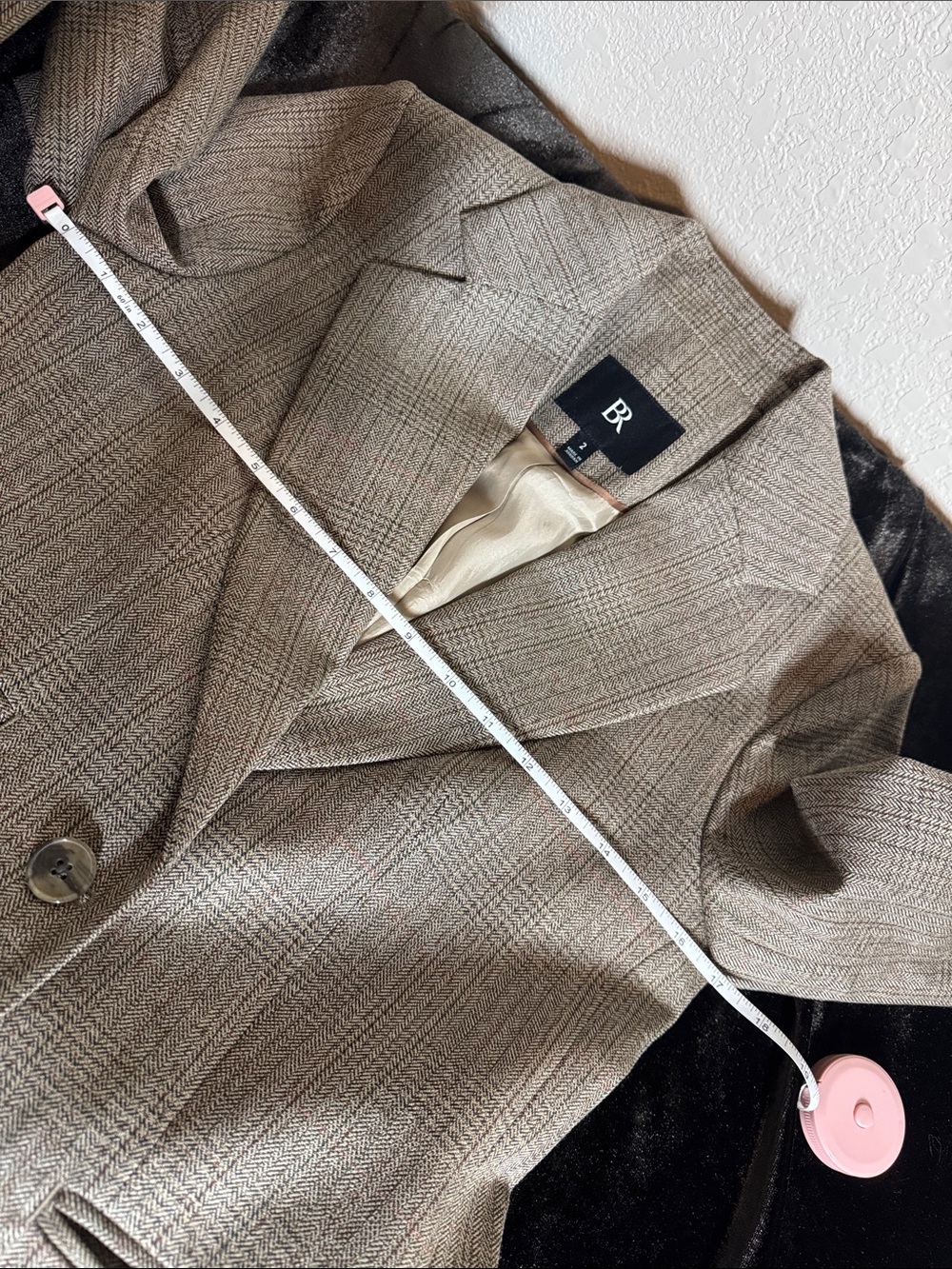 Banana Republic Neutral Plaid Wool-Blend Blazer - Picture 8 of 15